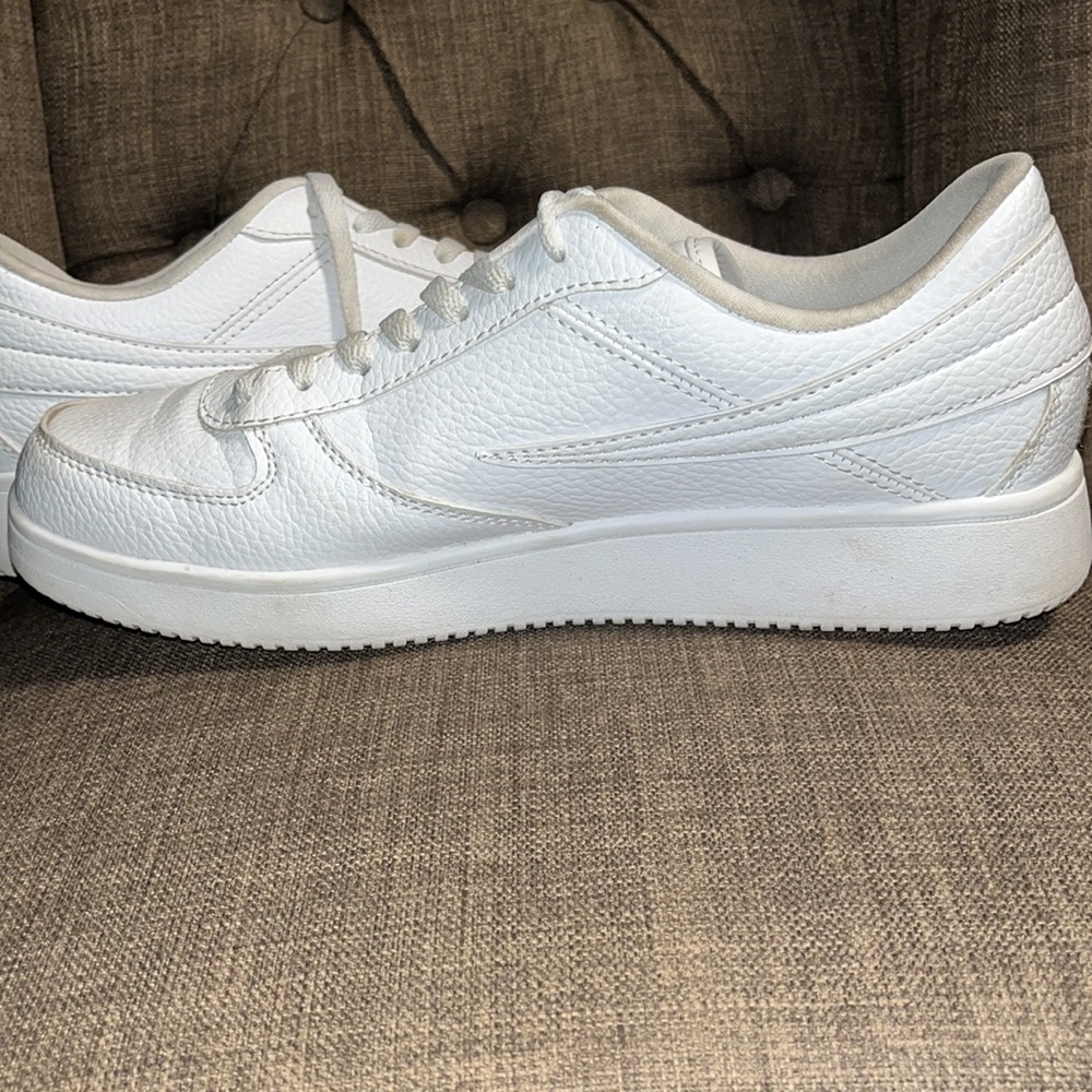 Fila men's White Sneakers size 10 - Picture 6 of 9